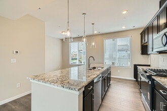 16609 Promenade St in Broomfield, CO - Building Photo - Building Photo
