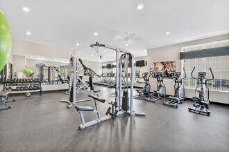 Woodfield Park in Columbus, OH - Foto de edificio - Building Photo