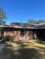 226 E St Mary Dr in Covington, LA - Building Photo