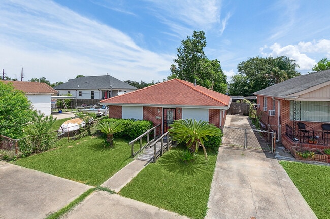 property at 6123 Marigny St