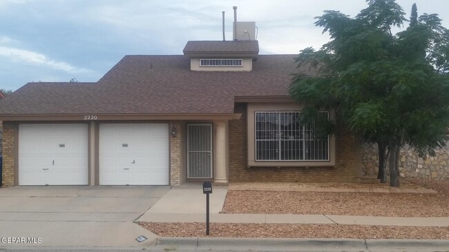 2220 Robert Wynn St