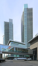 Tower 1 in Toronto, ON - Building Photo - Building Photo