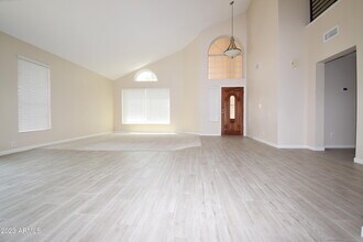 16005 S 42nd St in Phoenix, AZ - Building Photo - Building Photo