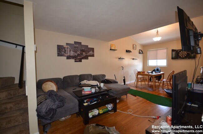 377 Dorchester St, Unit 1