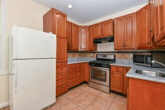 1600 Union Turnpike in North Bergen, NJ - Building Photo - Building Photo
