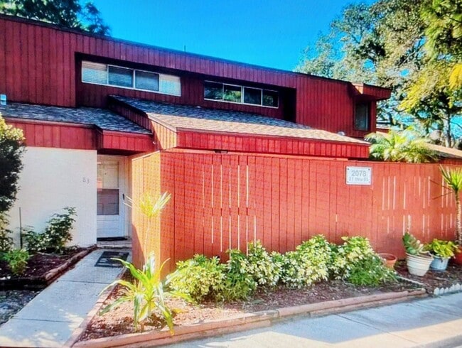 property at 2078 Sunset Point Rd