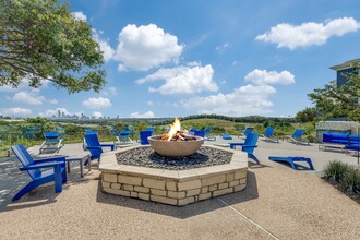 Cliffs at Barton Creek in Austin, TX - Foto de edificio - Building Photo