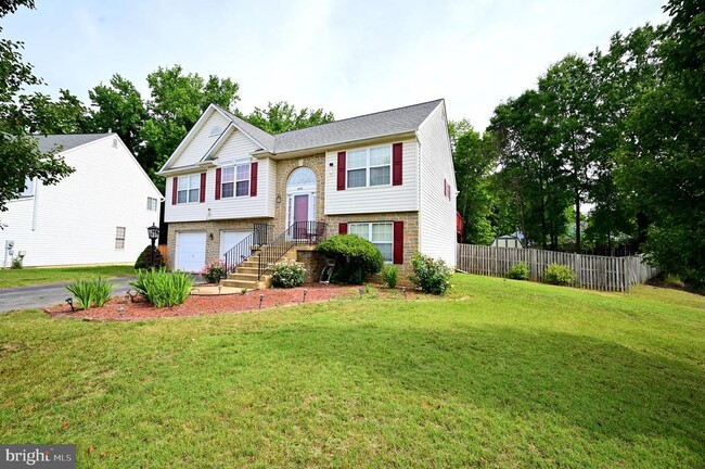property at 9172 Granite Ct