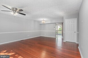 814 Olive Branch Ct in Edgewood, MD - Building Photo