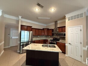 284 Cross Breeze Dr in Cordova, TN - Building Photo - Building Photo