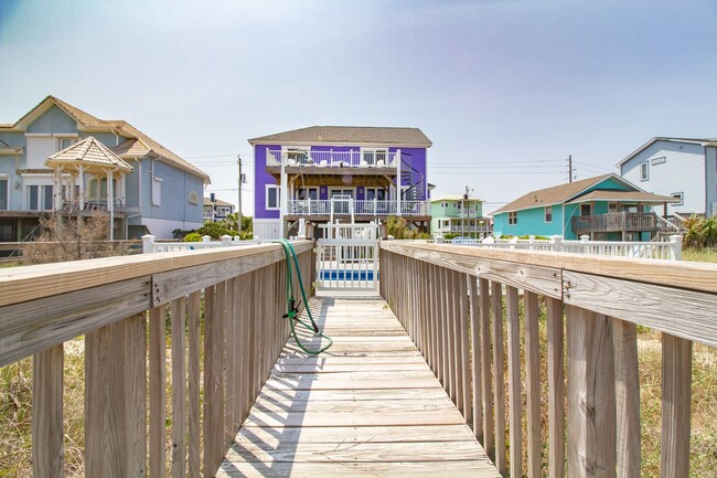 837 Fort Fisher Blvd S in Kure Beach, NC - Building Photo - Building Photo