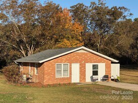 3712 Tom Greene Rd in Waxhaw, NC - Building Photo