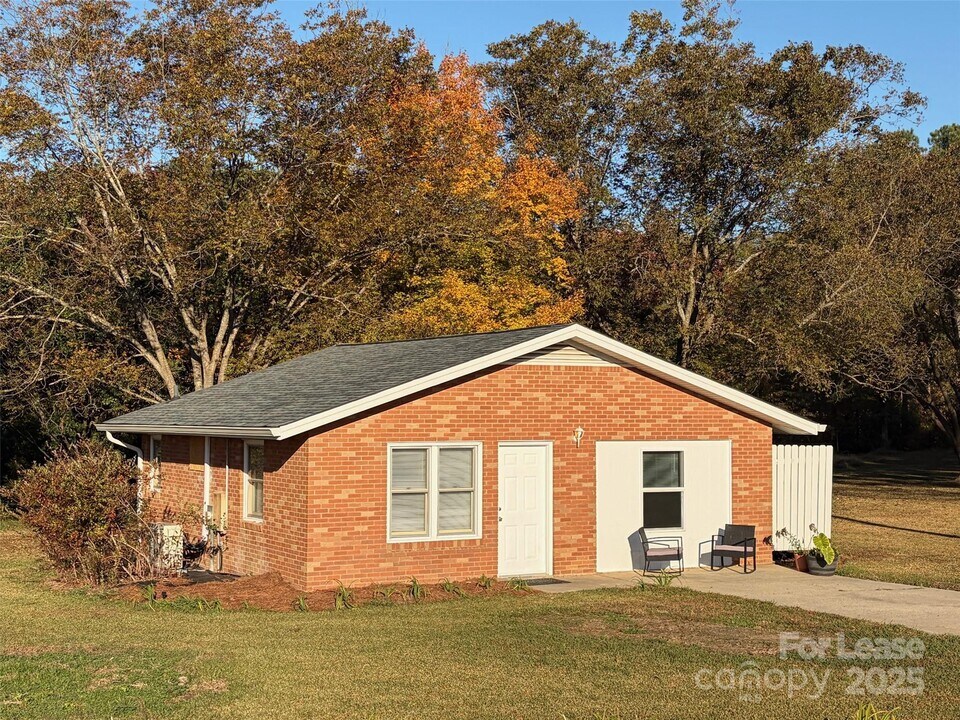 3712 Tom Greene Rd in Waxhaw, NC - Building Photo