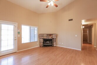 544 W Laredo Ave in Gilbert, AZ - Building Photo - Building Photo
