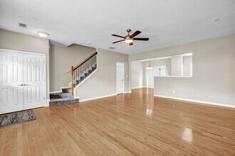 2739 Deerwood Ln in Atlanta, GA - Building Photo - Building Photo