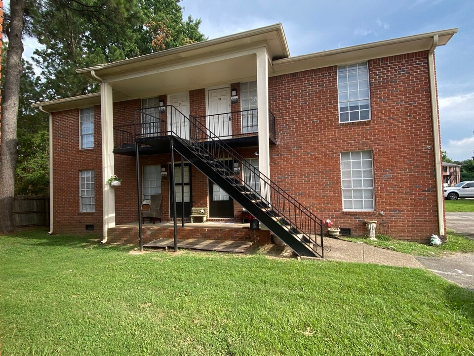 1080 Wallace Rd, Unit C10 in Jackson, TN - Foto de edificio