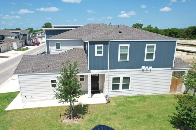property at 1850 Settlers Glen Dr