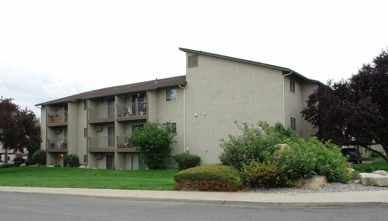 El Estero Apartments in Spokane, WA - Foto de edificio