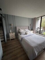 9280 Salish Ct in Burnaby, BC - Building Photo