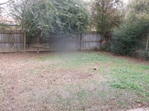 5666 Maple Tree Dr in Memphis, TN - Building Photo - Building Photo