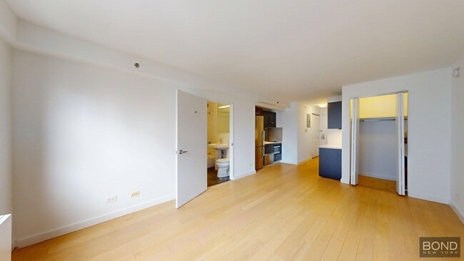 property at 222 E 39th St