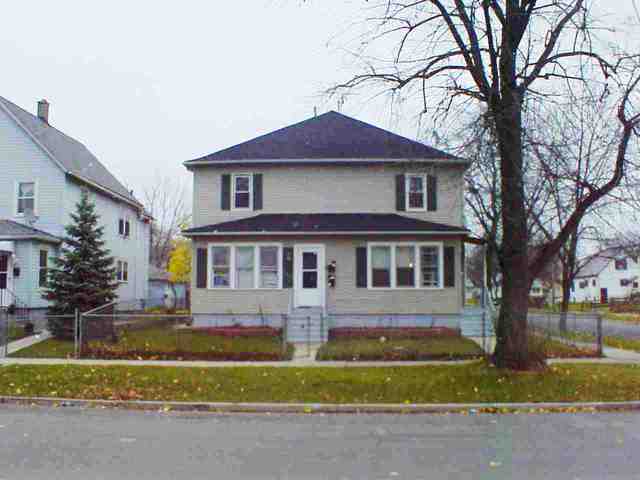 853 Adams St in Waukegan, IL - Building Photo