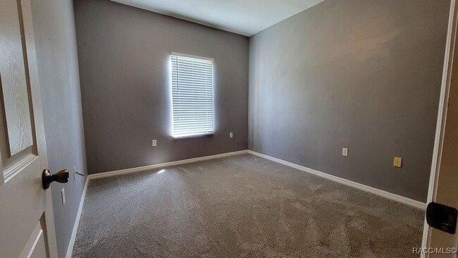 property at 3273 W Babcock Pl