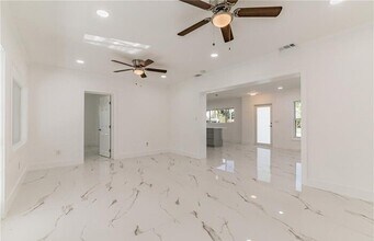 3855 Princeton St in Ft. Myers, FL - Building Photo - Building Photo