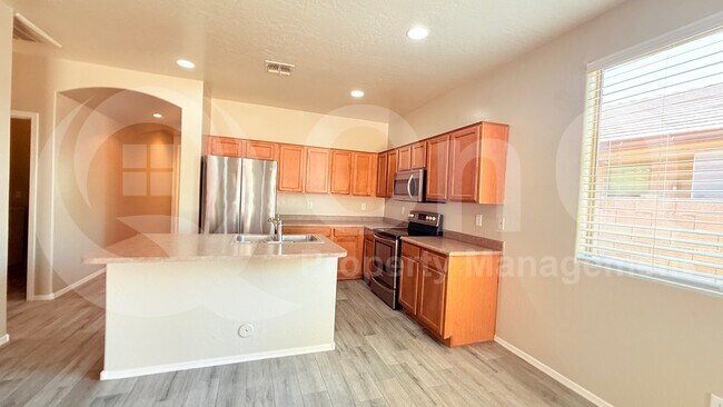 15238 W Jefferson St in Goodyear, AZ - Building Photo - Building Photo