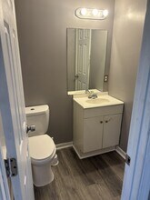 559 Woodlawn Ave NW in Atlanta, GA - Building Photo - Building Photo