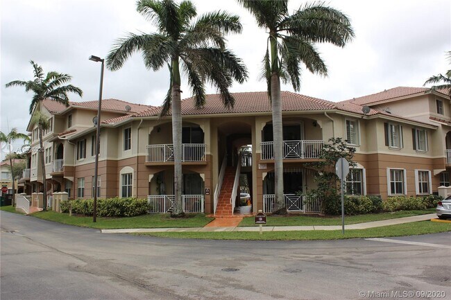 8980 W Flagler St-Unit -209 in Miami, FL - Building Photo - Building Photo