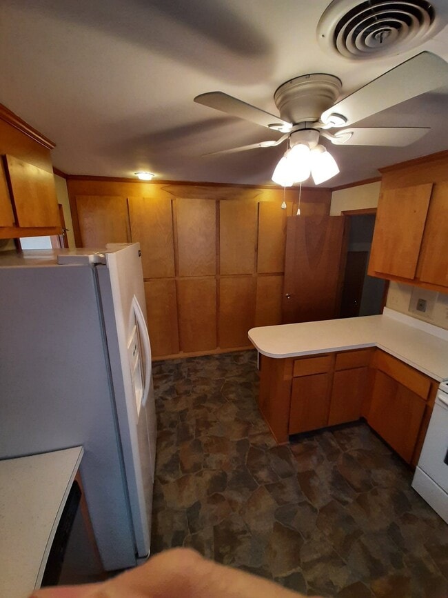 3213 Tyre Neck Rd in Chesapeake, VA - Building Photo - Building Photo