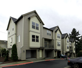 Craftline Townhomes in Portland, OR - Foto de edificio - Building Photo