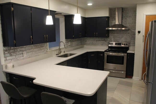 1478 S Avon Ave in Avon, IN - Building Photo - Building Photo