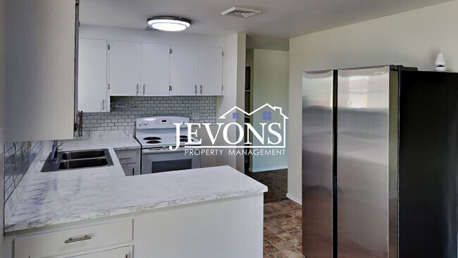 808 S 50th Ave in Yakima, WA - Building Photo - Building Photo