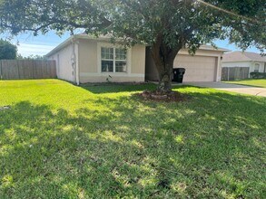 3533 Talisman Drive in Middleburg, FL - Building Photo - Building Photo