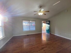 4092 University Dr in Collegedale, TN - Building Photo - Building Photo