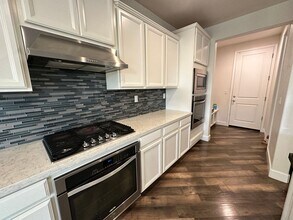 2706 Sweeney Dr in Woodland, CA - Building Photo - Building Photo