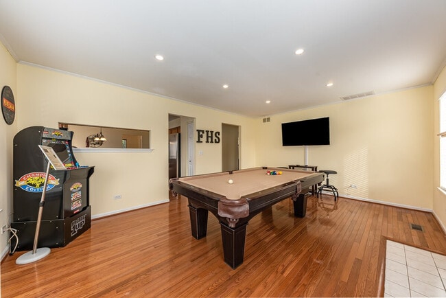2483 Warm Springs Ln in Naperville, IL - Building Photo - Building Photo