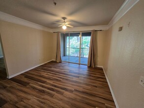 17114 Carrington Park Dr in Tampa, FL - Building Photo - Building Photo