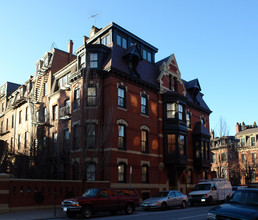 270 Clarendon St in Boston, MA - Foto de edificio - Building Photo