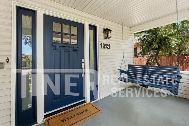 property at 1321 Lochbrae Rd