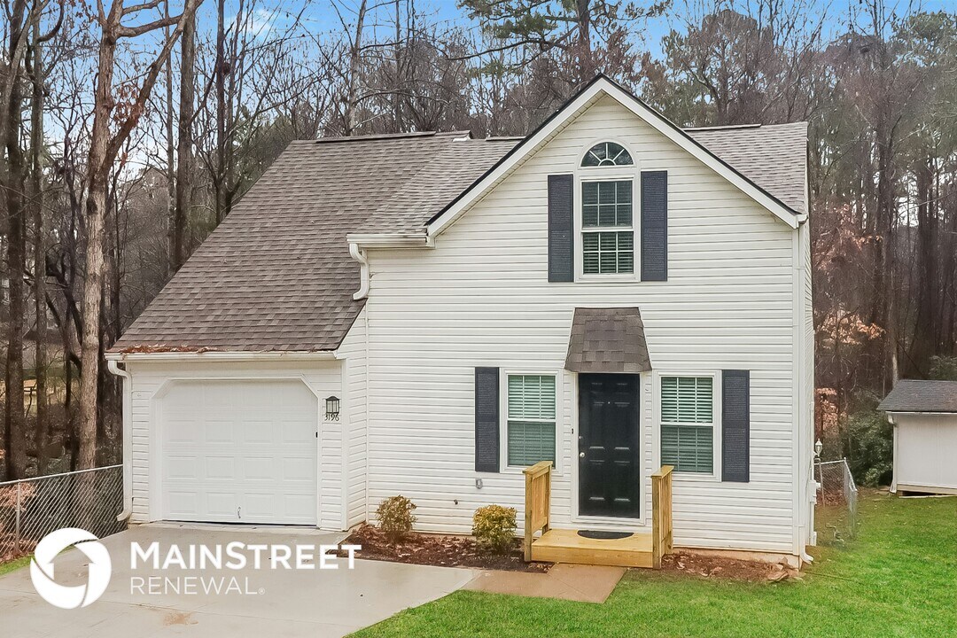 3196 Warrenton Ct in Douglasville, GA - Foto de edificio