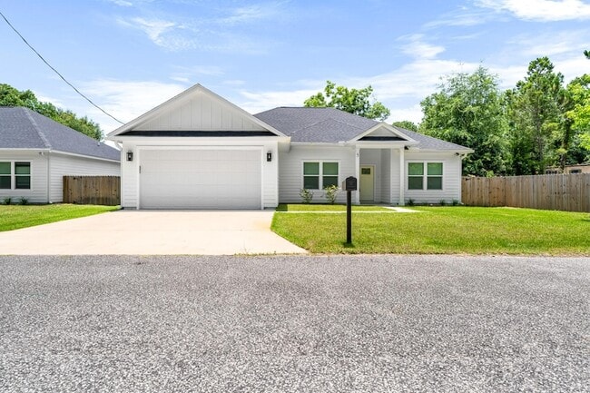 5 Romana Ln