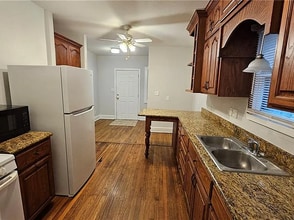 1215 N 15th St in McAllen, TX - Building Photo - Building Photo