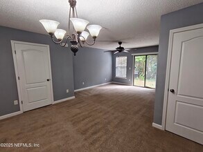 7764 Playschool Ln in Jacksonville, FL - Building Photo - Building Photo