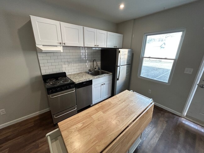 Zeli Capital in Zelienople, PA - Building Photo - Building Photo