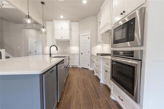 9320 NW 118th Ter in Yukon, OK - Building Photo - Building Photo