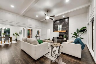 9522 Hilldale Dr in Dallas, TX - Building Photo - Building Photo