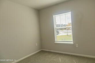5256 Sawmill Pt Wy in Jacksonville, FL - Building Photo - Building Photo